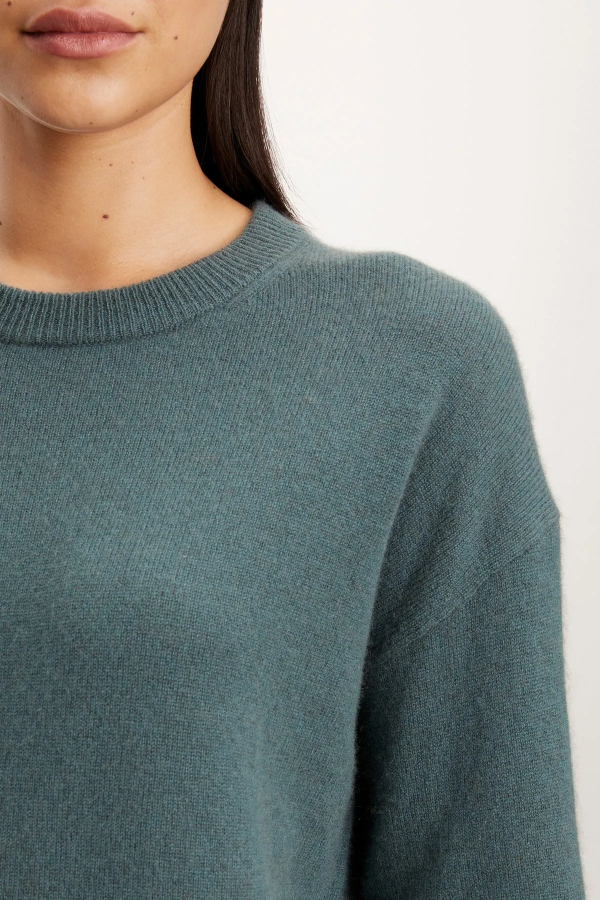 BRYNNE CASHMERE CREW NECK SWEATER