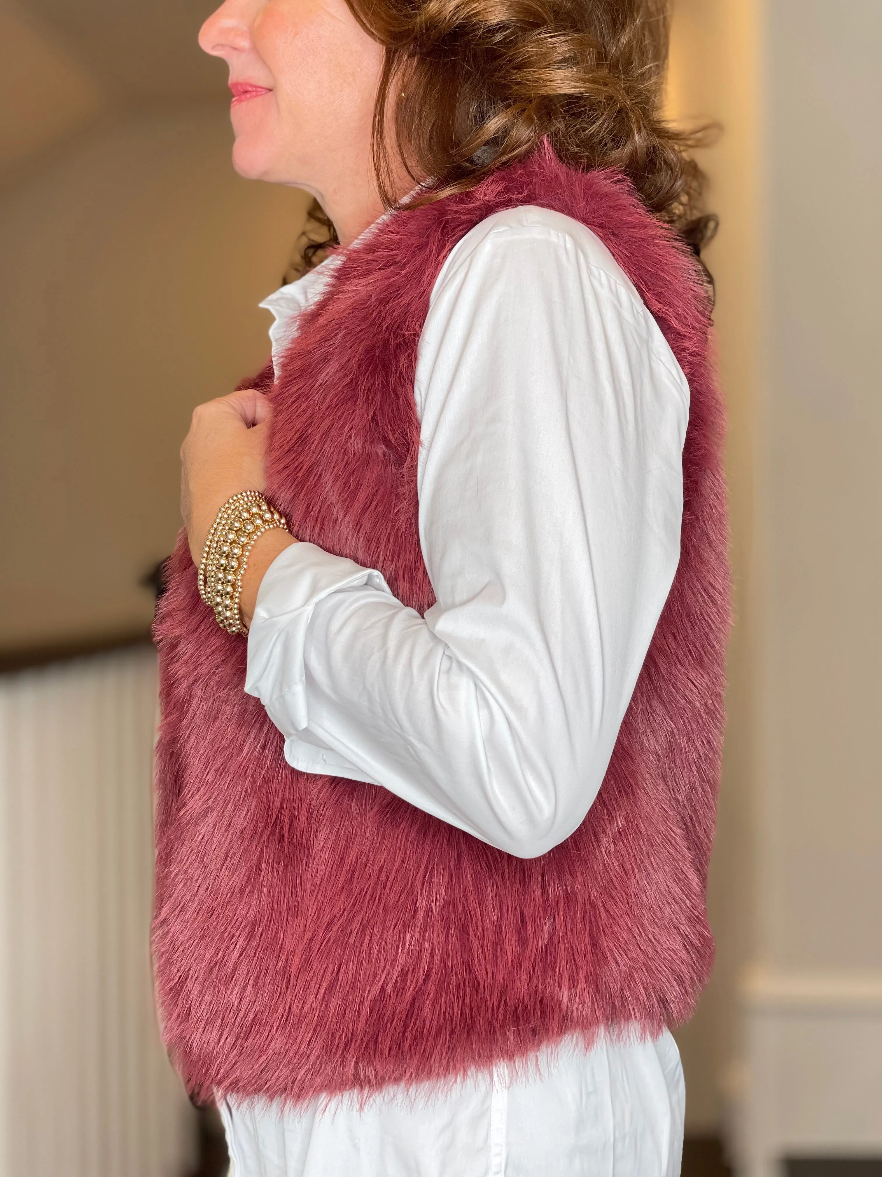 Molly Bracken Faux Fur Vest in Bordeaux