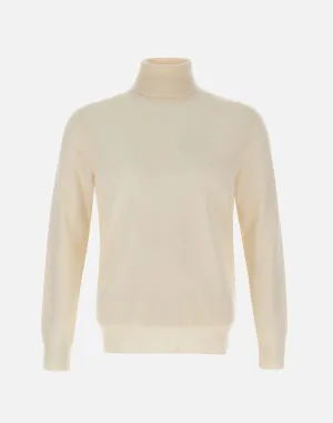 Wool and Cashmere Turtleneck Sweater in Milk